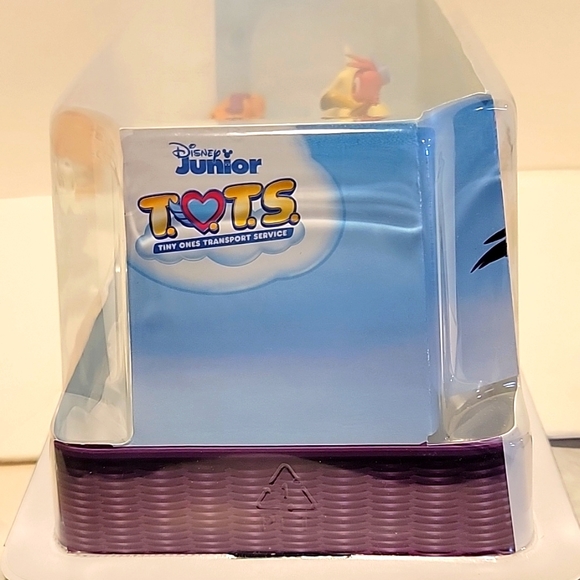 Disney T.O.T.S Actio Figure set contains 6 figures. New sealed - Picture 4 of 5